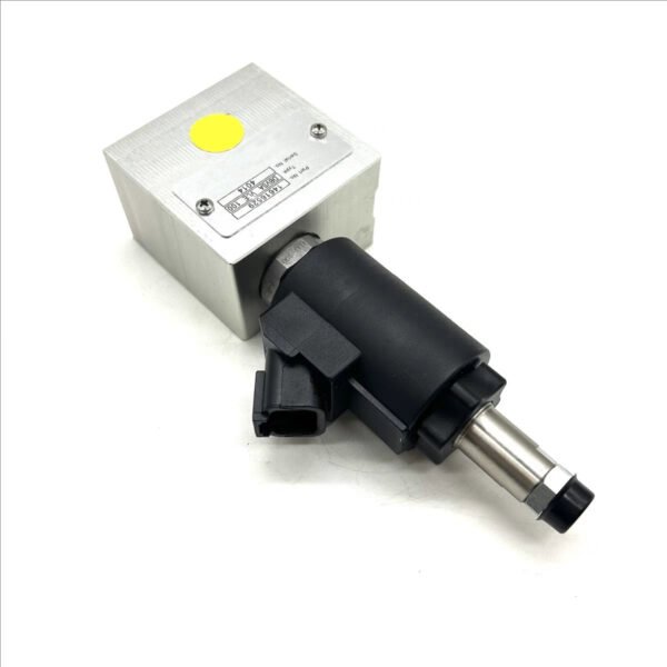 Fan Motor Solenoid Valve VOE14616529 14616529 Fit Volvo Excavator EC340D EC380D EC380DHR